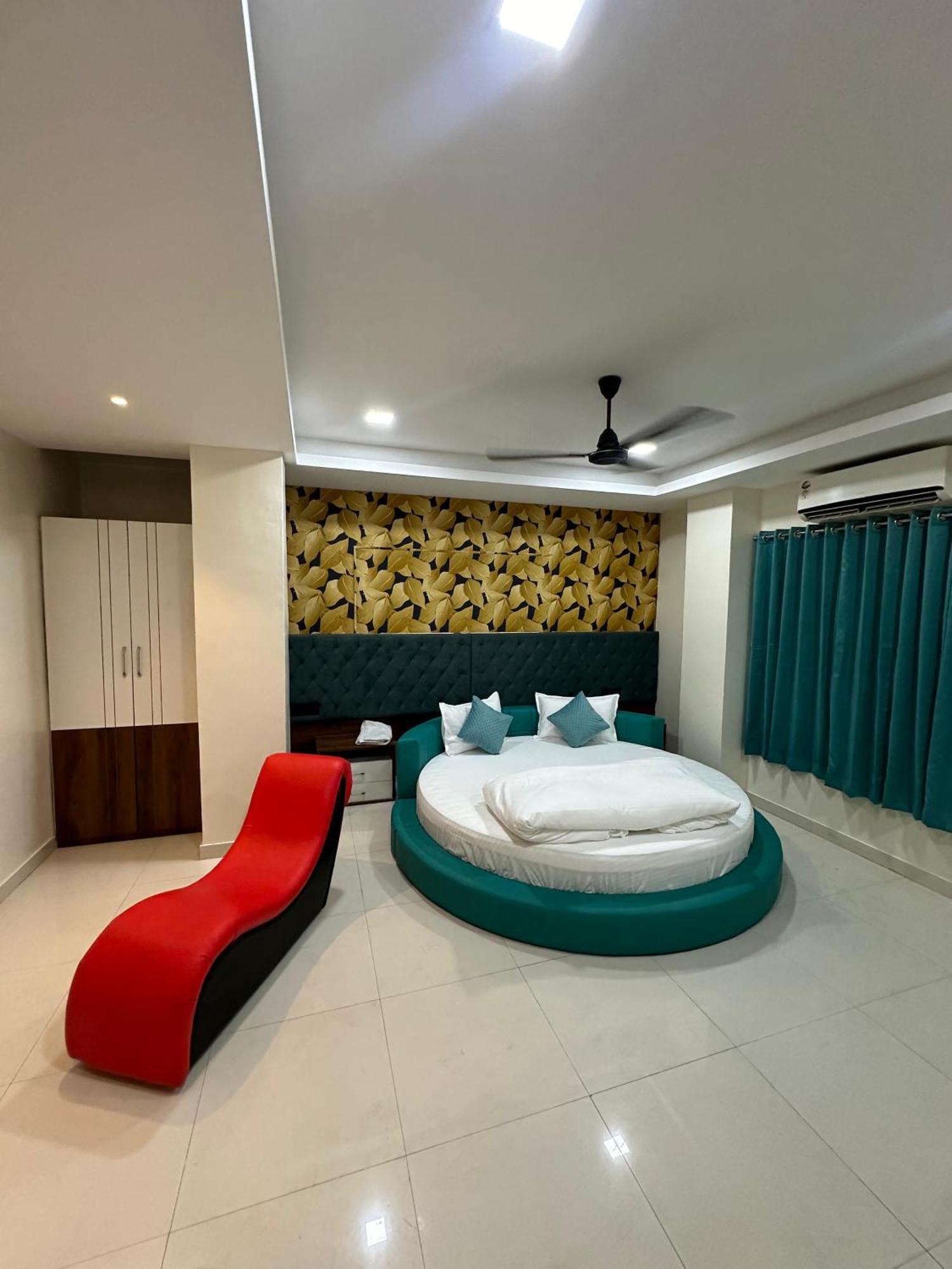 Elite 3* Pune
